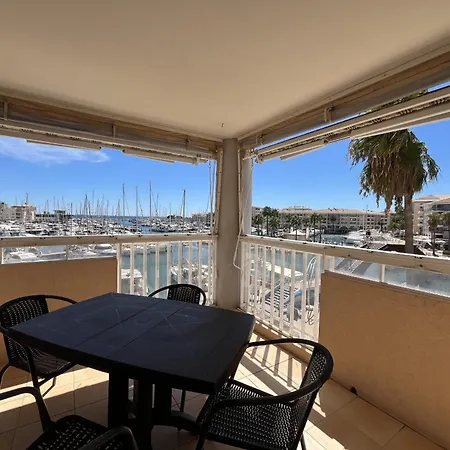 Port Attache T2, 50 M2, Magnifique Vue Port Appartement *