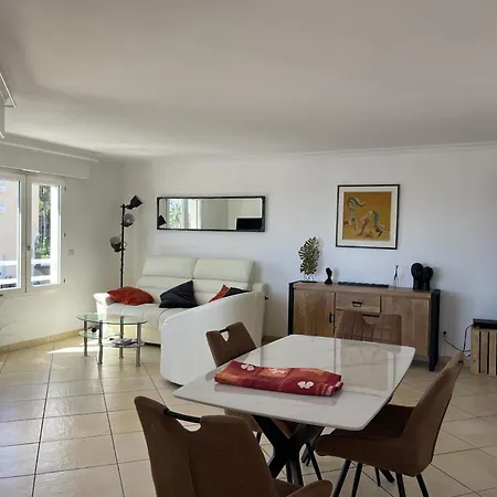 Port Attache T2, 50 M2, Magnifique Vue Port Appartement