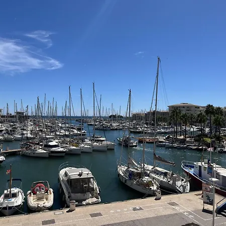 Port Attache T2, 50 M2, Magnifique Vue Port Appartement Fréjus