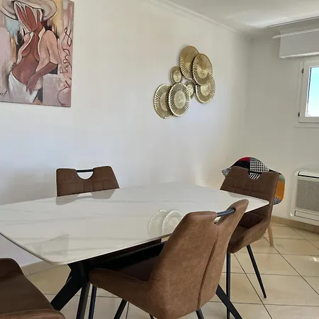Appartement Port Attache T2, 50 M2, Magnifique Vue Port Fréjus