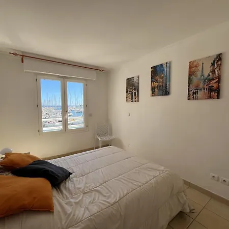 Port Attache T2, 50 M2, Magnifique Vue Port Fréjus