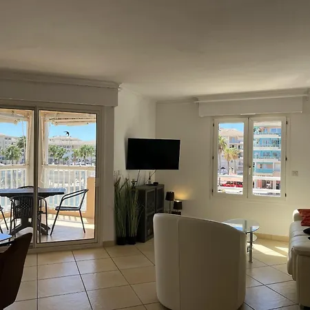 Port Attache T2, 50 M2, Magnifique Vue Port Appartement *